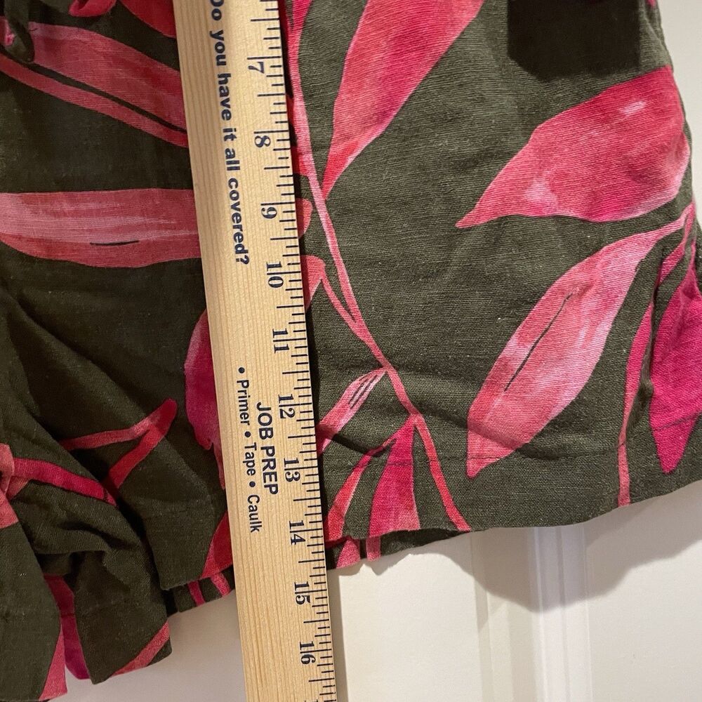 Time and True Women's Linen Blend Pull On Shorts with a Tropical Print M (8-10) - Picture 6 of 7